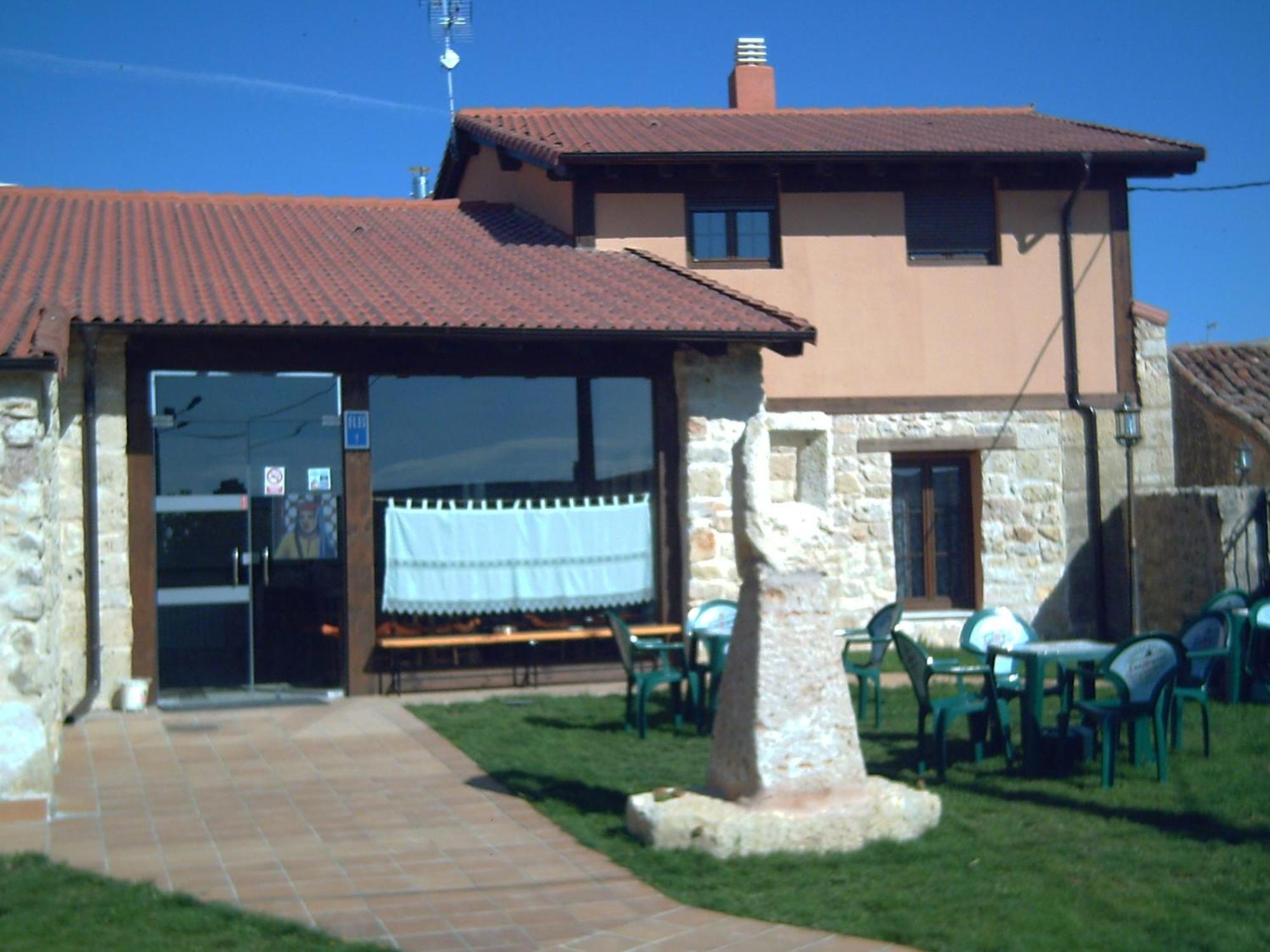 La Cerca De Dona Jimena Guest House Modubar de San Cibrian Exterior photo