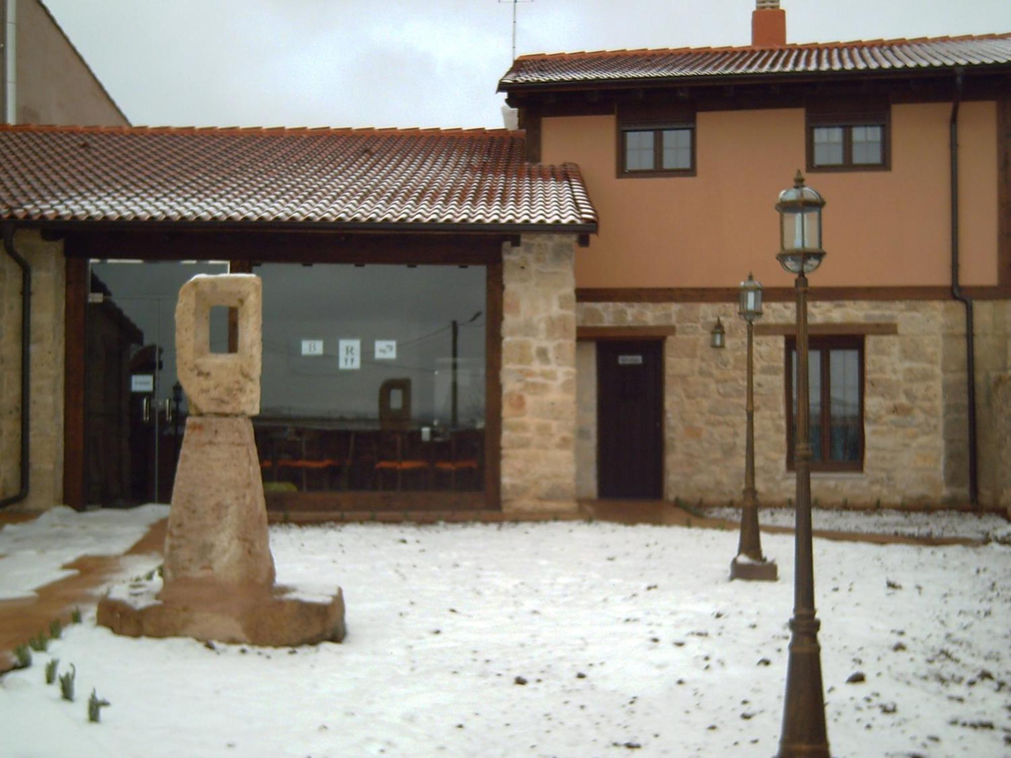 La Cerca De Dona Jimena Guest House Modubar de San Cibrian Exterior photo